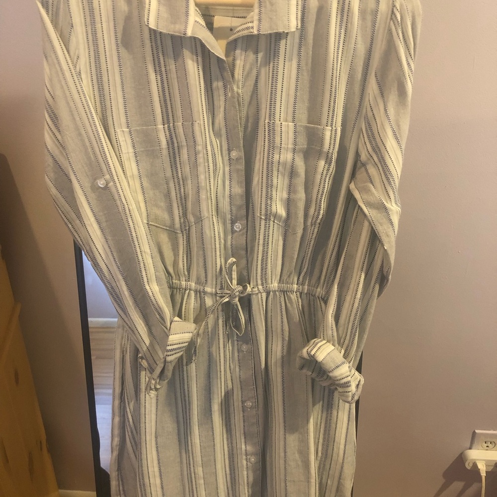 Japna cotton, 3/4 length sleeve dress. Great for workday or summer looks!